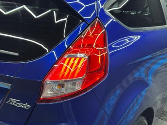 Ford Fiesta 1.0T EcoBoost Titanium Euro 6 (s/s) 3dr