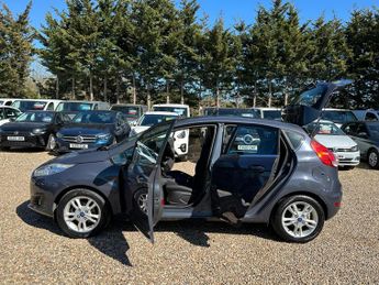 Ford Fiesta 1.0T EcoBoost Zetec Powershift Euro 5 5dr