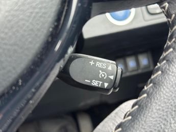 Toyota Yaris 1.5 VVT-h Icon Tech E-CVT Euro 6 (s/s) 5dr