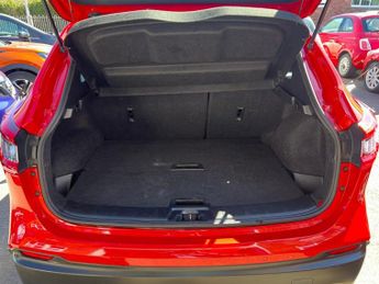 Nissan Qashqai 1.2 DIG-T Acenta XTRON Euro 6 (s/s) 5dr