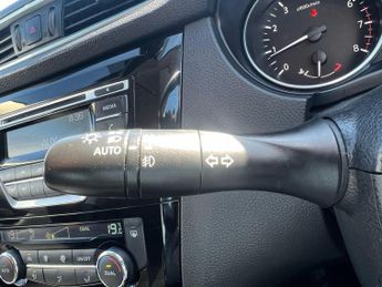 Nissan Qashqai 1.2 DIG-T Acenta XTRON Euro 6 (s/s) 5dr