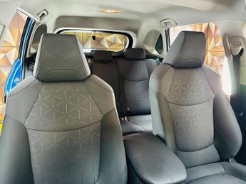 Toyota RAV4 2.5 VVT-h Design CVT Euro 6 (s/s) 5dr