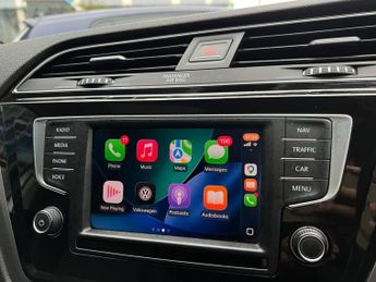Volkswagen Touran 1.6 TDI BlueMotion Tech SE Family DSG Euro 6 (s/s) 5dr