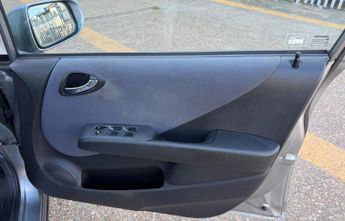 Honda Jazz 1.4 i-DSI SE CVT-7 5dr