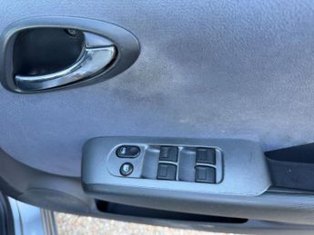 Honda Jazz 1.4 i-DSI SE CVT-7 5dr