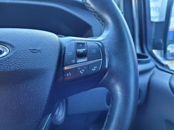 Ford Transit Custom 2.0 300 EcoBlue Limited Crew Van Double Cab 5dr Diesel Auto L1 H