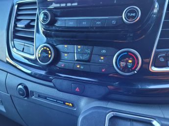 Ford Transit Custom 2.0 300 EcoBlue Limited Crew Van Double Cab 5dr Diesel Auto L1 H