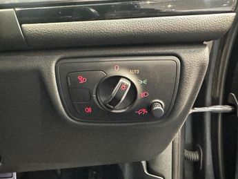 Audi A6 Saloon 2.0 TDI ultra Black Edition S Tronic Euro 6 (s/s) 4dr