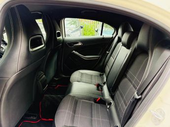 Mercedes-Benz A Class 1.6 A180 Sport Hatchback 5dr Petrol 7G-DCT Euro 6 (s/s) (122 ps)
