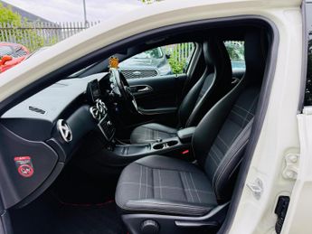 Mercedes-Benz A Class 1.6 A180 Sport Hatchback 5dr Petrol 7G-DCT Euro 6 (s/s) (122 ps)