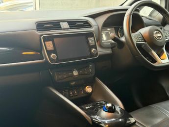 Nissan Leaf 39kWh N-Connecta Auto 5dr
