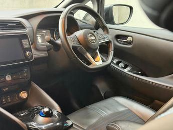 Nissan Leaf 39kWh N-Connecta Auto 5dr