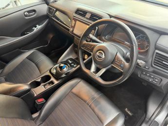 Nissan Leaf 39kWh N-Connecta Auto 5dr