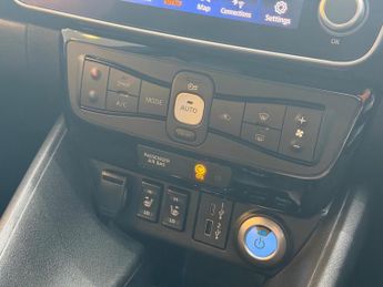 Nissan Leaf 39kWh N-Connecta Auto 5dr