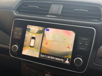 Nissan Leaf 39kWh N-Connecta Auto 5dr