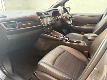 Nissan Leaf 39kWh N-Connecta Auto 5dr