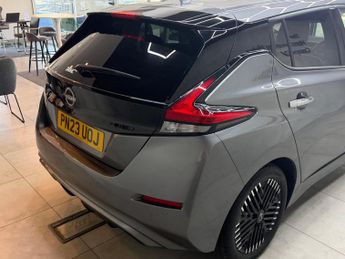 Nissan Leaf 39kWh N-Connecta Auto 5dr