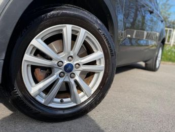 Ford Kuga 2.0 TDCi EcoBlue Zetec Powershift AWD Euro 6 (s/s) 5dr