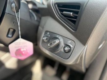 Ford Kuga 2.0 TDCi EcoBlue Zetec SUV 5dr Diesel Powershift AWD Euro 6 (s/s