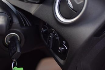 Ford Fiesta 1.0T EcoBoost Zetec Euro 5 (s/s) 5dr