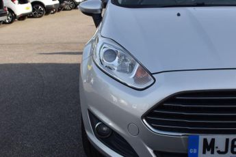 Ford Fiesta 1.0T EcoBoost Zetec Euro 5 (s/s) 5dr