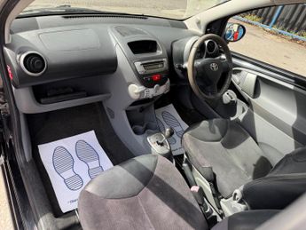 Toyota AYGO 1.0 VVT-i Black MultiMode Euro 4 3dr (AC)