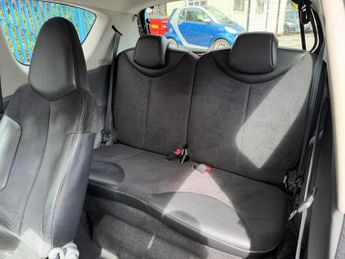 Toyota AYGO 1.0 VVT-i Black MultiMode Euro 4 3dr (AC)