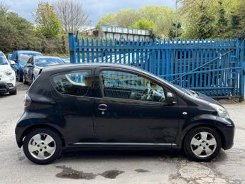 Toyota AYGO 1.0 VVT-i Black MultiMode Euro 4 3dr (AC)