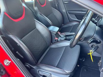 Skoda Octavia 2.0 TDI vRS DSG Euro 6 (s/s) 5dr (SNav)