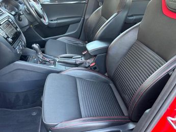 Skoda Octavia 2.0 TDI vRS DSG Euro 6 (s/s) 5dr (SNav)