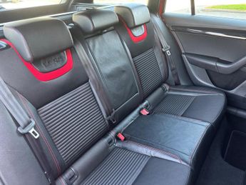 Skoda Octavia 2.0 TDI vRS DSG Euro 6 (s/s) 5dr (SNav)