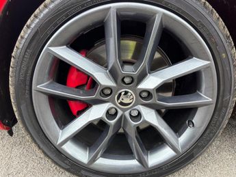 Skoda Octavia 2.0 TDI vRS DSG Euro 6 (s/s) 5dr (SNav)
