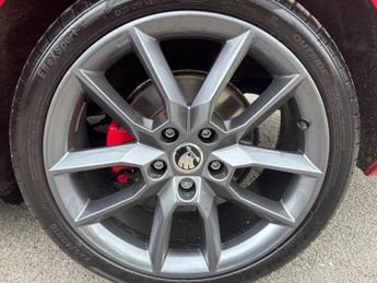 Skoda Octavia 2.0 TDI vRS DSG Euro 6 (s/s) 5dr (SNav)