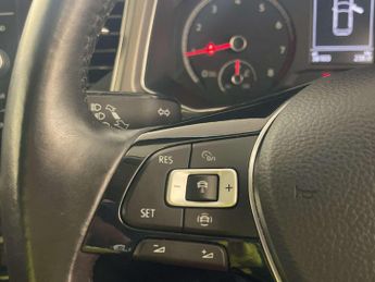 Volkswagen T-Roc 1.0 TSI Design Euro 6 (s/s) 5dr