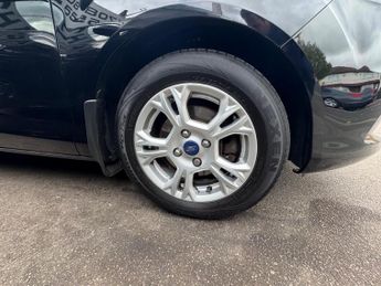 Ford B-Max 1.0T EcoBoost Zetec Navigator Euro 6 (s/s) 5dr