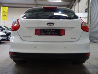 Ford Focus 1.6 TDCi Zetec Euro 5 (s/s) 5dr
