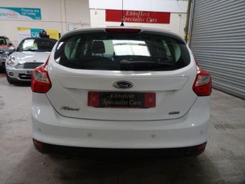 Ford Focus 1.6 TDCi Zetec Euro 5 (s/s) 5dr
