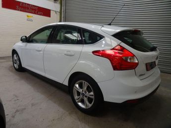 Ford Focus 1.6 TDCi Zetec Euro 5 (s/s) 5dr
