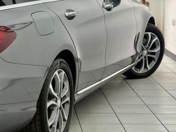 Mercedes-Benz C Class 2.0 C200 Sport (Premium) 7G-Tronic+ Euro 6 (s/s) 5dr