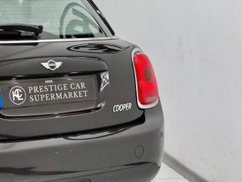 MINI Hatch 1.5 Cooper Auto Euro 6 (s/s) 5dr