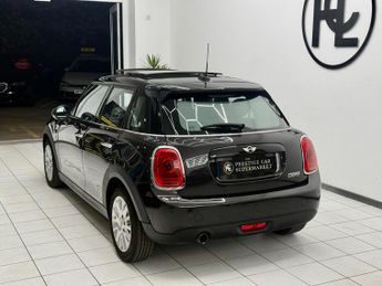 MINI Hatch 1.5 Cooper Auto Euro 6 (s/s) 5dr