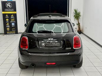 MINI Hatch 1.5 Cooper Auto Euro 6 (s/s) 5dr