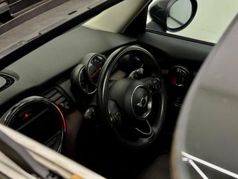 MINI Hatch 1.5 Cooper Auto Euro 6 (s/s) 5dr