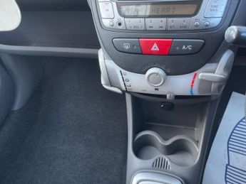 Peugeot 107 1.0 12V Urban 2 Tronic Euro 4 5dr
