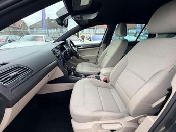 Volkswagen Golf 1.6 TDI Match DSG Euro 6 (s/s) 5dr