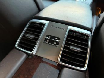 Porsche Panamera S E-Hybrid