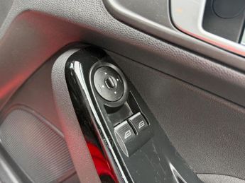 Ford Fiesta 1.0T EcoBoost Zetec Powershift Euro 6 3dr