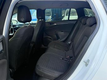 Vauxhall Astra 1.4i Turbo SRi Sports Tourer Auto Euro 6 (s/s) 5dr