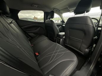 Ford Mustang Mach-E STD RANGE RWD