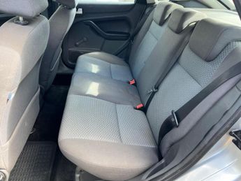 Ford Focus 1.6 Sport 5dr